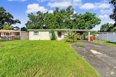 House in Seminole, Florida 3 bedrooms, 115.2 sq.m. № 2308669