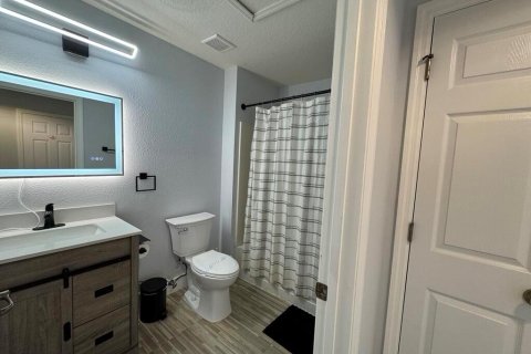 Townhouse in Kissimmee, Florida 4 bedrooms, 151.99 sq.m. № 2392648 - photo 25