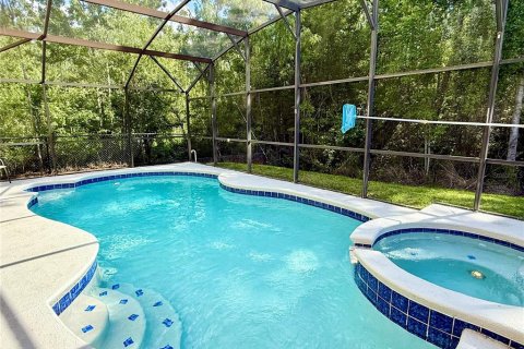Villa ou maison à louer à Davenport, Floride: 4 chambres, 155.43 m2 № 2410233 - photo 2