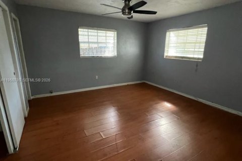 Casa en venta en Sunrise, Florida, 5 dormitorios, 126.35 m2 № 2027076 - foto 7