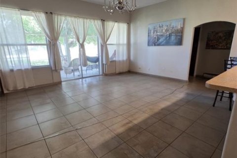 Casa en venta en Kissimmee, Florida, 4 dormitorios, 204.01 m2 № 2197024 - foto 3