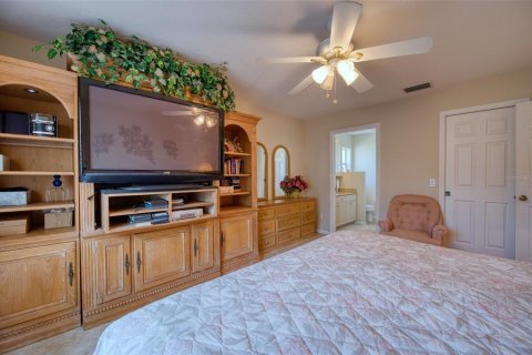 House in Venice, Florida 3 bedrooms, 159.51 sq.m. № 2102968 - photo 8