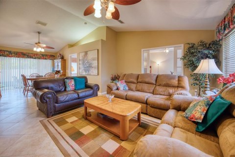 House in Venice, Florida 3 bedrooms, 159.51 sq.m. № 2102968 - photo 3