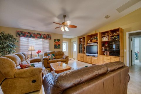 House in Venice, Florida 3 bedrooms, 159.51 sq.m. № 2102968 - photo 4