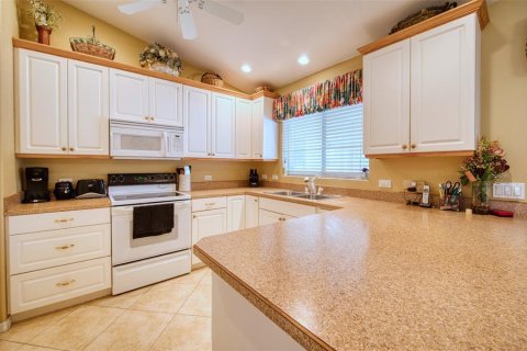 House in Venice, Florida 3 bedrooms, 159.51 sq.m. № 2102968 - photo 6
