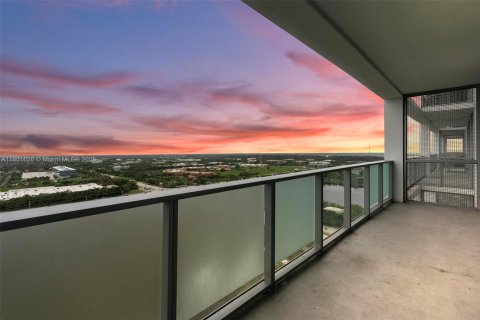 Copropriété à louer à Sunrise, Floride: 2 chambres, 85.47 m2 № 1957391 - photo 1