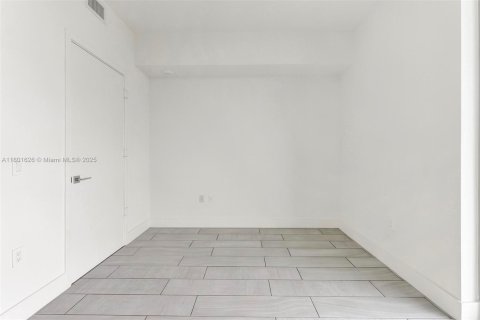 Copropriété à louer à Sunrise, Floride: 2 chambres, 85.47 m2 № 1957391 - photo 22