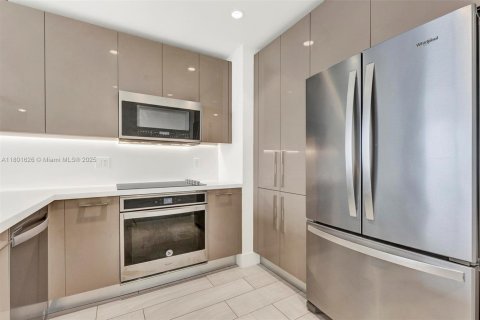 Copropriété à louer à Sunrise, Floride: 2 chambres, 85.47 m2 № 1957391 - photo 5