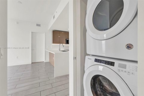 Copropriété à louer à Sunrise, Floride: 2 chambres, 85.47 m2 № 1957391 - photo 27