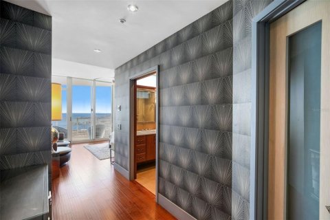 Condominio en venta en Saint Petersburg, Florida, 2 dormitorios, 218.69 m2 № 1911420 - foto 26