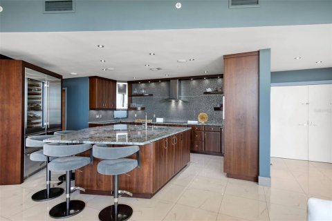 Condominio en venta en Saint Petersburg, Florida, 2 dormitorios, 218.69 m2 № 1911420 - foto 8