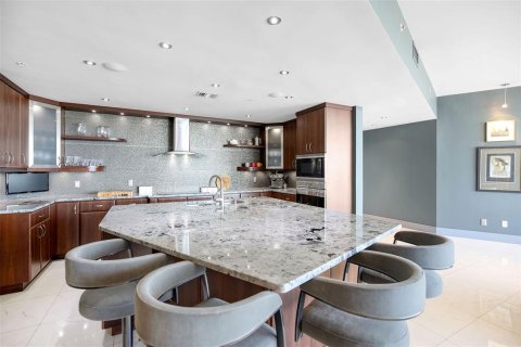 Condominio en venta en Saint Petersburg, Florida, 2 dormitorios, 218.69 m2 № 1911420 - foto 12