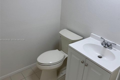 Immobilier commercial à vendre à Miami, Floride № 2017505 - photo 7