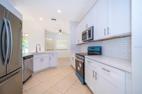 House in Orlando, Florida 3 bedrooms, 171.59 sq.m. № 1618115 - photo 20