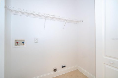 House in Orlando, Florida 3 bedrooms, 171.59 sq.m. № 1618115 - photo 21