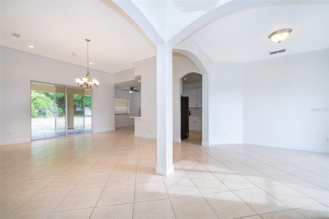 House in Orlando, Florida 3 bedrooms, 171.59 sq.m. № 1618115 - photo 9
