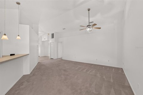 Villa ou maison à vendre à Sun City Center, Floride: 3 chambres, 160.91 m2 № 2209632 - photo 18