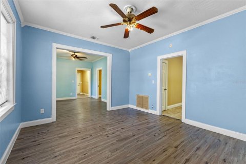 Commercial property in Daytona Beach, Florida 6 bedrooms, 298.59 sq.m. № 1849567 - photo 9