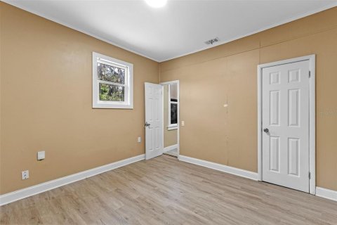Commercial property in Daytona Beach, Florida 6 bedrooms, 298.59 sq.m. № 1849567 - photo 20