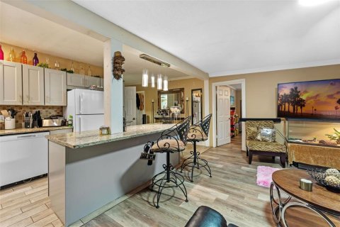 Commercial property in Daytona Beach, Florida 6 bedrooms, 298.59 sq.m. № 1849567 - photo 21