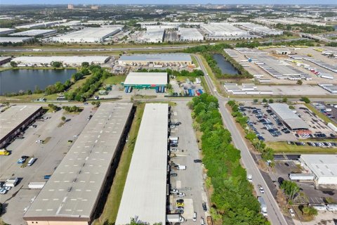 Commercial property in Orlando, Florida № 2121187 - photo 23