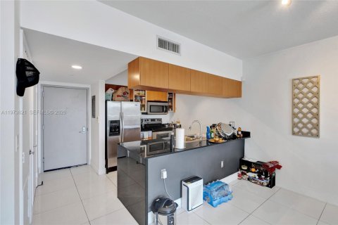 Купить кондоминиум в Майами, Флорида 1 спальня, 76.27м2, № 2041330 - фото 14