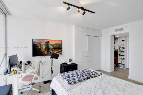 Купить кондоминиум в Майами, Флорида 1 спальня, 76.27м2, № 2041330 - фото 21