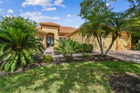 House in Poinciana, Florida 3 bedrooms, 228.91 sq.m. № 1690421 - photo 1