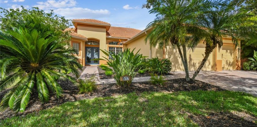 House in Poinciana, Florida 3 bedrooms, 228.91 sq.m. № 1690421