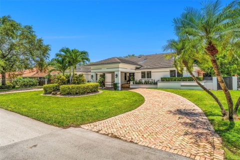 Casa en venta en Palmetto Bay, Florida, 5 dormitorios, 329.34 m2 № 1825821 - foto 1