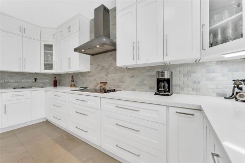 Casa en venta en Palmetto Bay, Florida, 5 dormitorios, 329.34 m2 № 1825821 - foto 19