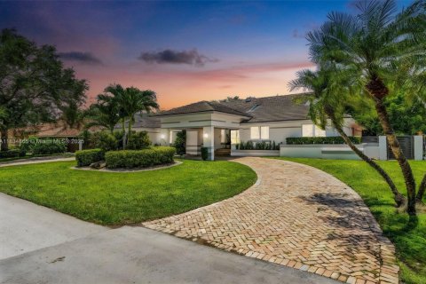 Casa en venta en Palmetto Bay, Florida, 5 dormitorios, 329.34 m2 № 1825821 - foto 2