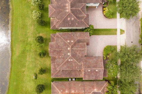 House in Orlando, Florida 4 bedrooms, 414.34 sq.m. № 1837366 - photo 7
