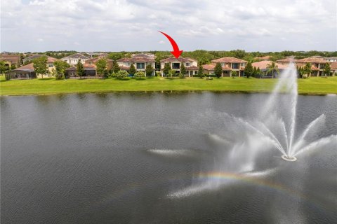 House in Orlando, Florida 4 bedrooms, 414.34 sq.m. № 1837366 - photo 21