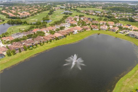 House in Orlando, Florida 4 bedrooms, 414.34 sq.m. № 1837366 - photo 16