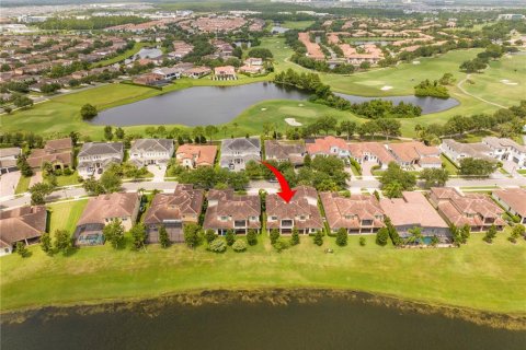 House in Orlando, Florida 4 bedrooms, 414.34 sq.m. № 1837366 - photo 13