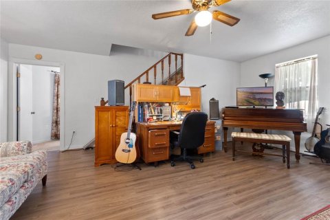 House in Eustis, Florida 2 bedrooms, 163.32 sq.m. № 1734554 - photo 18
