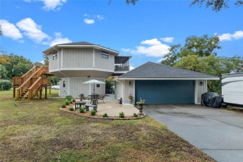 House in Eustis, Florida 2 bedrooms, 163.32 sq.m. № 1734554 - photo 4