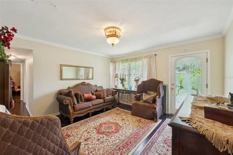 House in Safety Harbor, Florida 3 bedrooms, 124.67 sq.m. № 1914191 - photo 2