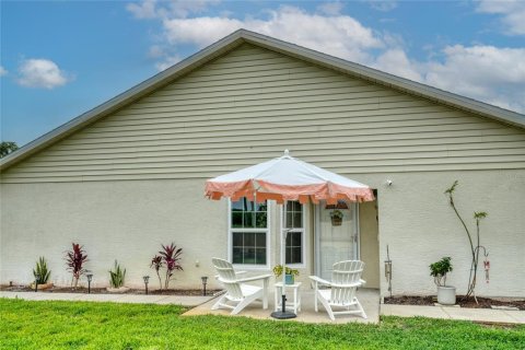 Condo in New Port Richey, Florida, 2 bedrooms № 2203257 - photo 7