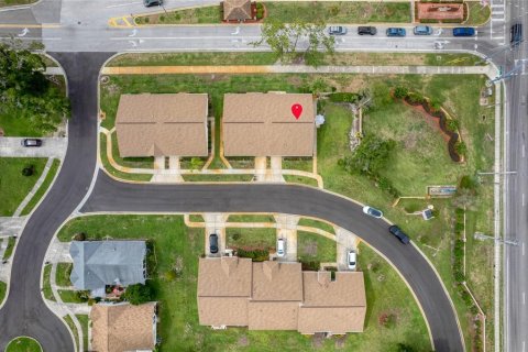Condo in New Port Richey, Florida, 2 bedrooms № 2203257 - photo 3
