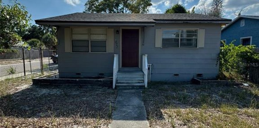 Casa en Saint Petersburg, Florida 3 dormitorios, 100.89 m2 № 1870330