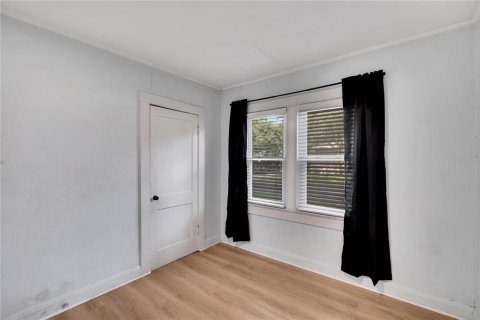 House in Tampa, Florida 4 bedrooms, 153.85 sq.m. № 1907887 - photo 27