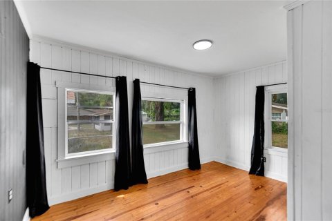 House in Tampa, Florida 4 bedrooms, 153.85 sq.m. № 1907887 - photo 30