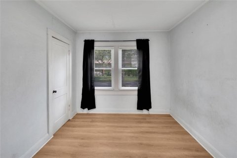 House in Tampa, Florida 4 bedrooms, 153.85 sq.m. № 1907887 - photo 26
