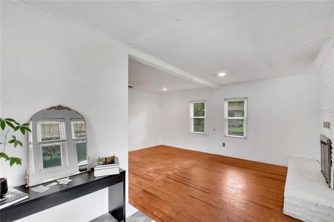 House in Tampa, Florida 4 bedrooms, 153.85 sq.m. № 1907887 - photo 5