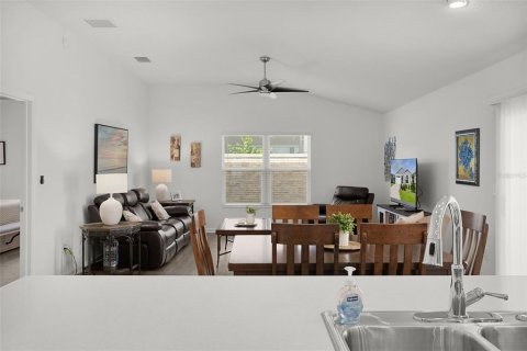Villa ou maison à vendre à The Villages, Floride: 2 chambres, 121.7 m2 № 2355757 - photo 7
