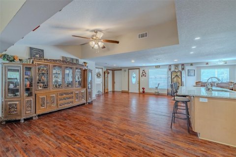 Casa en venta en Lutz, Florida, 5 dormitorios, 387.03 m2 № 2121170 - foto 5