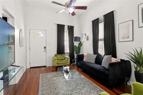 Villa ou maison à louer à Tampa, Floride: 3 chambres, 100.89 m2 № 2415303 - photo 5