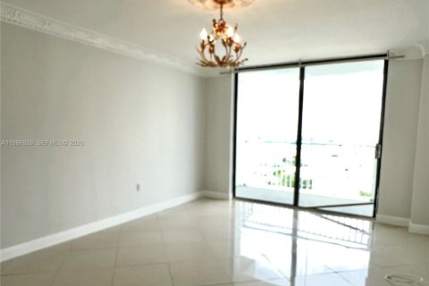 Купить кондоминиум в Санни-Айлс-Бич, Флорида 2 спальни, 140м2, № 2043849 - фото 13